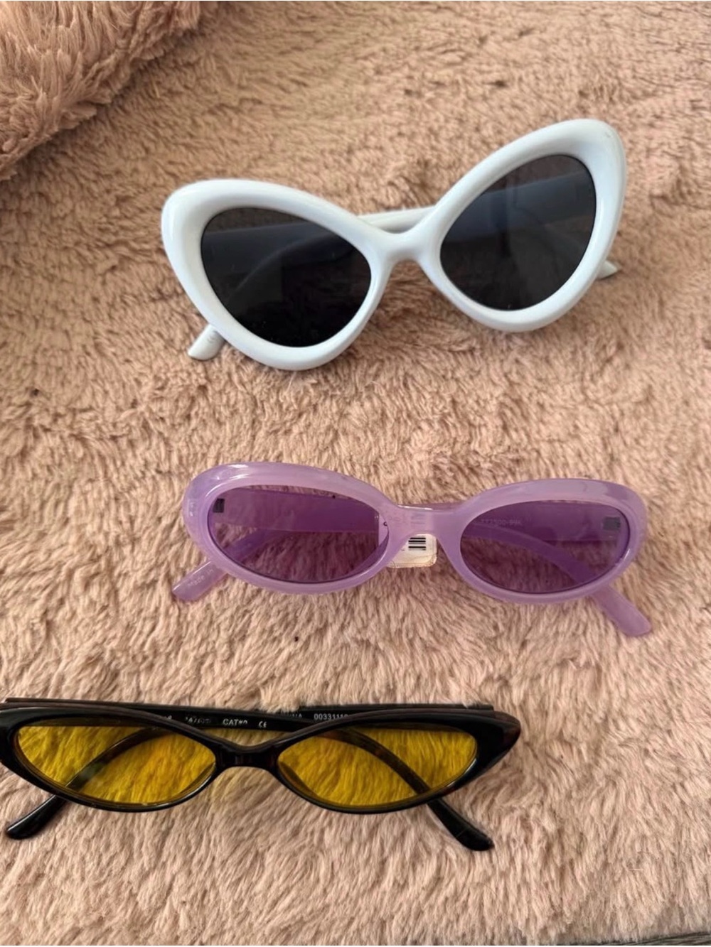 3 Lot White Cat-Eye Sunglasses - Fashionable UV Shades